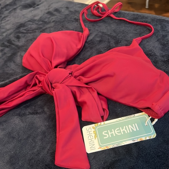 NEVER WORN Shekini halter Bikini (size M) in burgundy with tie details - Picture 4 of 6